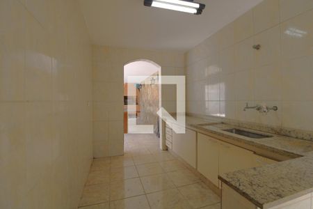 Casa à venda com 650m², 4 quartos e 3 vagasCozinha externa 