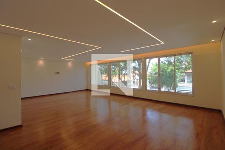 Sala 1 de casa à venda com 4 quartos, 650m² em Interlagos, São Paulo
