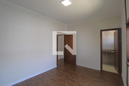 Casa à venda com 650m², 4 quartos e 3 vagasSuíte 1