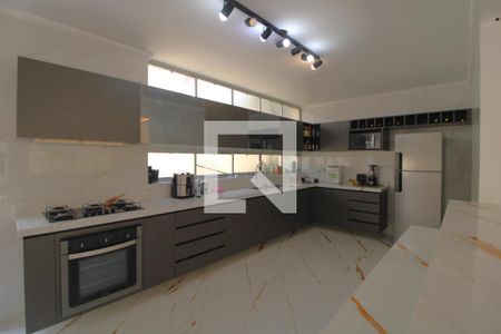 Casa à venda com 650m², 4 quartos e 3 vagasCozinha