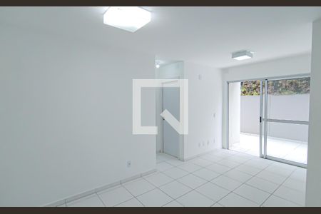 Sala de apartamento para alugar com 2 quartos, 64m² em Pechincha, Rio de Janeiro