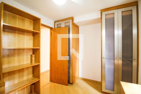 Apartamento à venda com 96m², 2 quartos e 1 vagaQuarto 