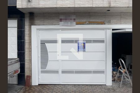 Casa para alugar com 120m², 3 quartos e 1 vaga Casa para alugar com 120m², 3 quartos e 1 vagaFachada