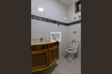 Casa para alugar com 120m², 3 quartos e 1 vaga Casa para alugar com 120m², 3 quartos e 1 vagaBanheiro Social