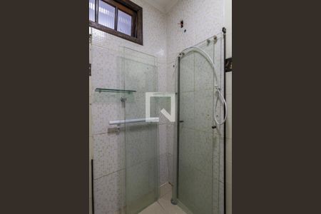 Casa para alugar com 120m², 3 quartos e 1 vaga Casa para alugar com 120m², 3 quartos e 1 vagaBanheiro Social