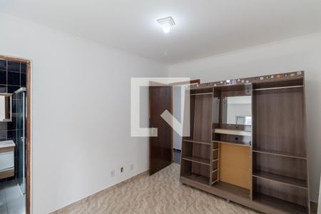 Quarto 1 de casa para alugar com 3 quartos, 120m² em Vila Buenos Aires, São Paulo