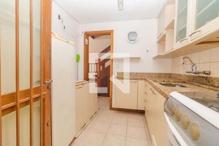 Cozinha de casa de condomínio à venda com 3 quartos, 147m² em Espírito Santo, Porto Alegre