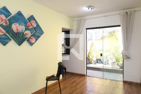 Casa à venda com 350m², 3 quartos e 3 vagasEdícula - Sala