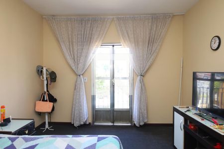 Casa à venda com 350m², 3 quartos e 3 vagasQuarto 1 (Suíte)