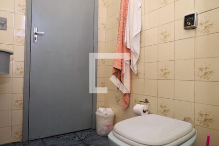 Casa à venda com 350m², 3 quartos e 3 vagasBanheiro 1 (Suíte)