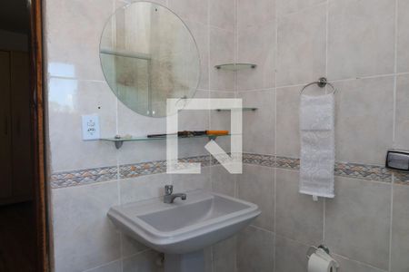 Casa à venda com 350m², 3 quartos e 3 vagasEdícula - Banheiro