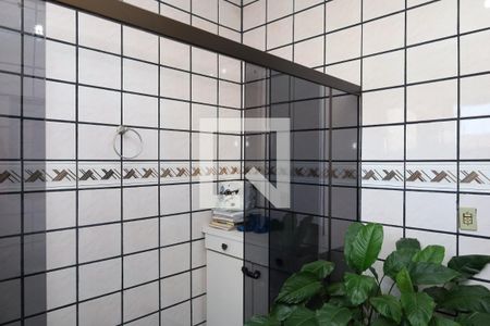 Casa à venda com 350m², 3 quartos e 3 vagasBanheiro 2