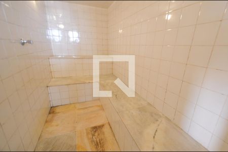 Casa para alugar com 660m², 4 quartos e 5 vagas Casa para alugar com 660m², 4 quartos e 5 vagasSauna