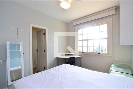 Casa para alugar com 660m², 4 quartos e 5 vagas Casa para alugar com 660m², 4 quartos e 5 vagasSuíte 1