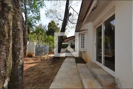 Casa para alugar com 660m², 4 quartos e 5 vagas Casa para alugar com 660m², 4 quartos e 5 vagasEntrada da casa