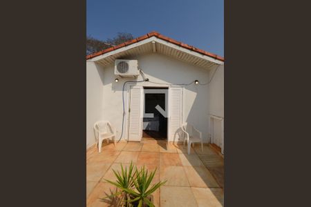 Casa para alugar com 660m², 4 quartos e 5 vagas Casa para alugar com 660m², 4 quartos e 5 vagasVaranda suíte 4