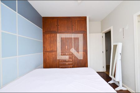 Casa para alugar com 660m², 4 quartos e 5 vagas Casa para alugar com 660m², 4 quartos e 5 vagasSuíte 1