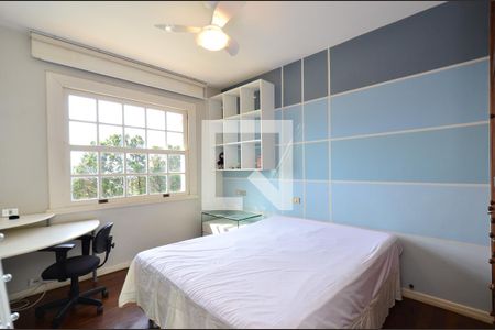 Casa para alugar com 660m², 4 quartos e 5 vagas Casa para alugar com 660m², 4 quartos e 5 vagasSuíte 1