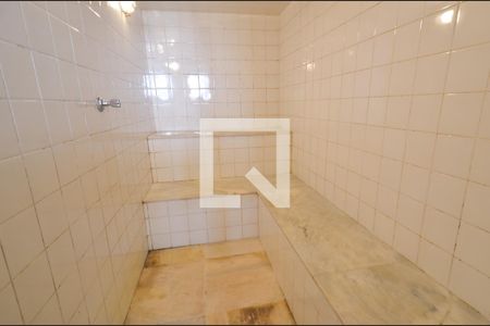 Casa para alugar com 660m², 4 quartos e 5 vagas Casa para alugar com 660m², 4 quartos e 5 vagasSauna