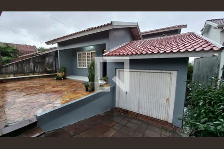 Casa à venda com 381m², 3 quartos e 1 vagaFachada