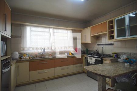 Casa à venda com 381m², 3 quartos e 1 vagaCozinha