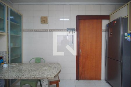 Casa à venda com 381m², 3 quartos e 1 vagaCozinha