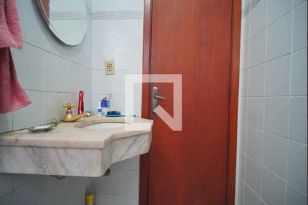 Casa à venda com 381m², 3 quartos e 1 vagaBanheiro 3