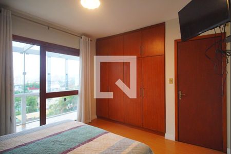 Casa à venda com 381m², 3 quartos e 1 vagaSuíte