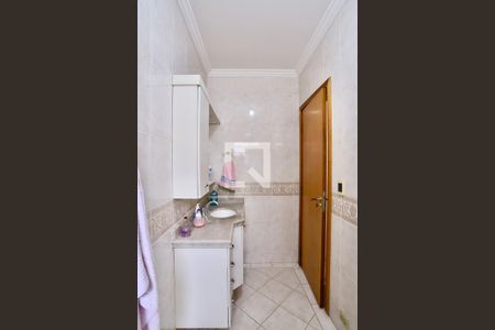 Casa à venda com 220m², 3 quartos e 5 vagasBanheiro do Quarto 2