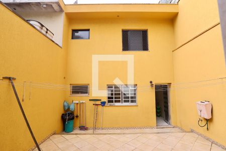 Casa à venda com 220m², 3 quartos e 5 vagasQuintal