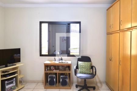 Casa à venda com 220m², 3 quartos e 5 vagasQuarto 2