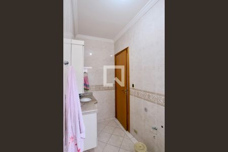 Casa à venda com 220m², 3 quartos e 5 vagasBanheiro do Quarto 2