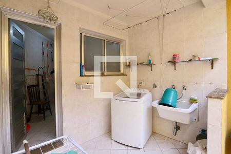 Casa à venda com 220m², 3 quartos e 5 vagasLavanderia