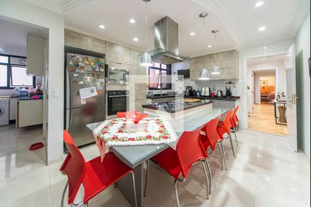 Apartamento para alugar com 200m², 3 quartos e 3 vagasCozinha