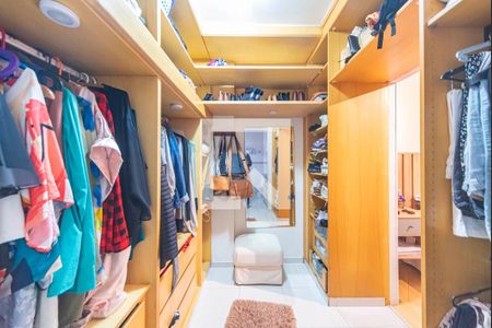 Apartamento para alugar com 200m², 3 quartos e 3 vagasCloset do Quarto 1