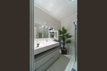 Apartamento para alugar com 200m², 3 quartos e 3 vagasBanheiro Social