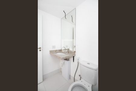 Apartamento à venda com 65m², 2 quartos e 1 vaga Apartamento à venda com 65m², 2 quartos e 1 vagaBanheiro da Suíte 2