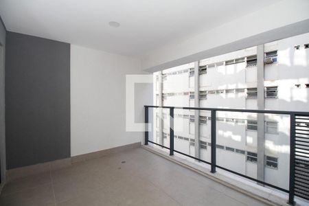 Apartamento à venda com 65m², 2 quartos e 1 vaga Apartamento à venda com 65m², 2 quartos e 1 vagaVaranda