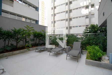 Apartamento à venda com 65m², 2 quartos e 1 vaga Apartamento à venda com 65m², 2 quartos e 1 vagaÁrea Comum - Piscina