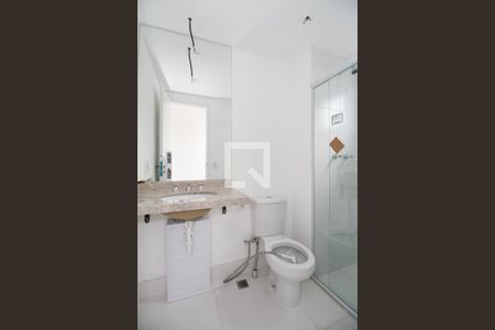 Apartamento à venda com 65m², 2 quartos e 1 vaga Apartamento à venda com 65m², 2 quartos e 1 vagaBanheiro da Suíte 1