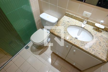 Banheiro de apartamento para alugar com 3 quartos, 58m² em Vila Vera, São Paulo