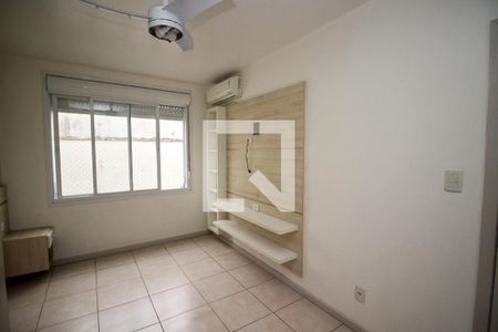 Quarto 1 de apartamento para alugar com 2 quartos, 78m² em Menino Deus, Porto Alegre