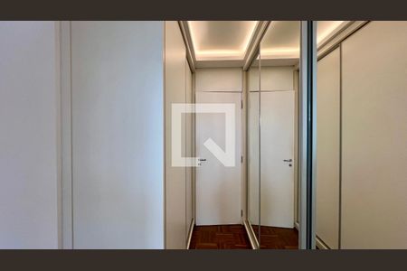 Apartamento à venda com 140m², 3 quartos e 2 vagas Apartamento à venda com 140m², 3 quartos e 2 vagasSuite 3