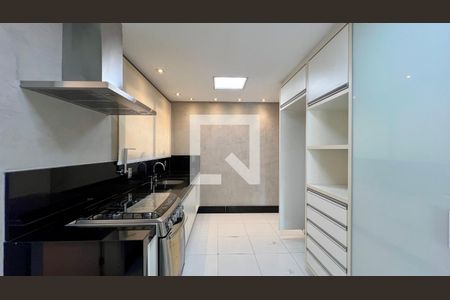 Apartamento à venda com 140m², 3 quartos e 2 vagas Apartamento à venda com 140m², 3 quartos e 2 vagasCozinha