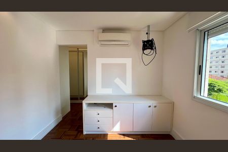 Apartamento à venda com 140m², 3 quartos e 2 vagas Apartamento à venda com 140m², 3 quartos e 2 vagasSuite 3