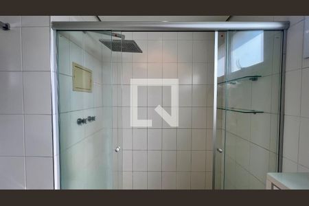 Apartamento à venda com 140m², 3 quartos e 2 vagas Apartamento à venda com 140m², 3 quartos e 2 vagasBanheiro da Suíte 3