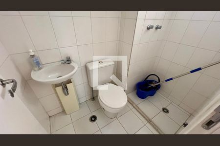 Apartamento à venda com 140m², 3 quartos e 2 vagas Apartamento à venda com 140m², 3 quartos e 2 vagasBanheiro de serviço