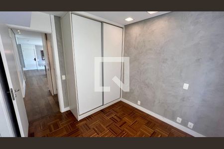 Apartamento à venda com 140m², 3 quartos e 2 vagas Apartamento à venda com 140m², 3 quartos e 2 vagasSuite 2