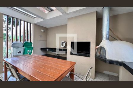 Apartamento à venda com 140m², 3 quartos e 2 vagas Apartamento à venda com 140m², 3 quartos e 2 vagasChurrasqueira