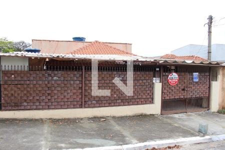 Casa para alugar com 100m², 2 quartos e 1 vagaFachada 